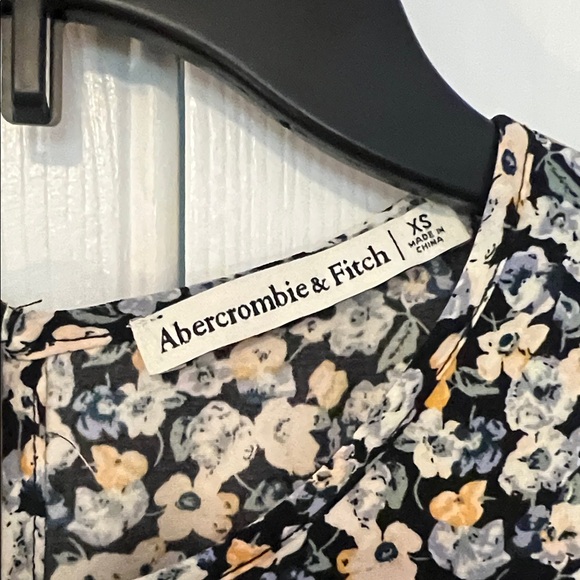 Abercrombie & Fitch Floral Bodysuit - Black and Yellow - Picture 2 of 2